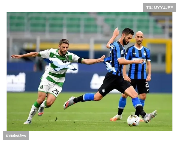 莱切为保级全力拼搏主场硬碰萨索洛中游激战胜负悬念十足